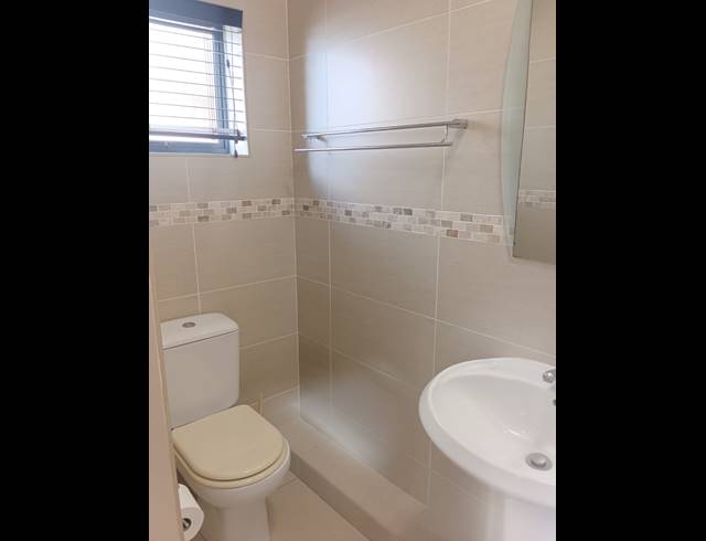 2 BEDROOM APARTMENT FOR SALE IN UMHLANGA RIDGE